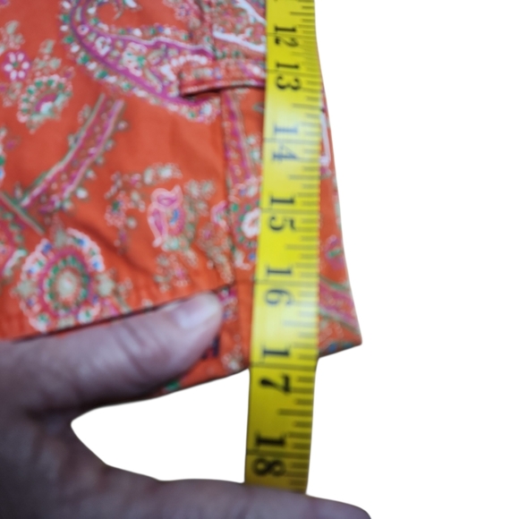 Women's shorts , tommy hilfiger size 8 orange paisley design zip & button front - Picture 10 of 10
